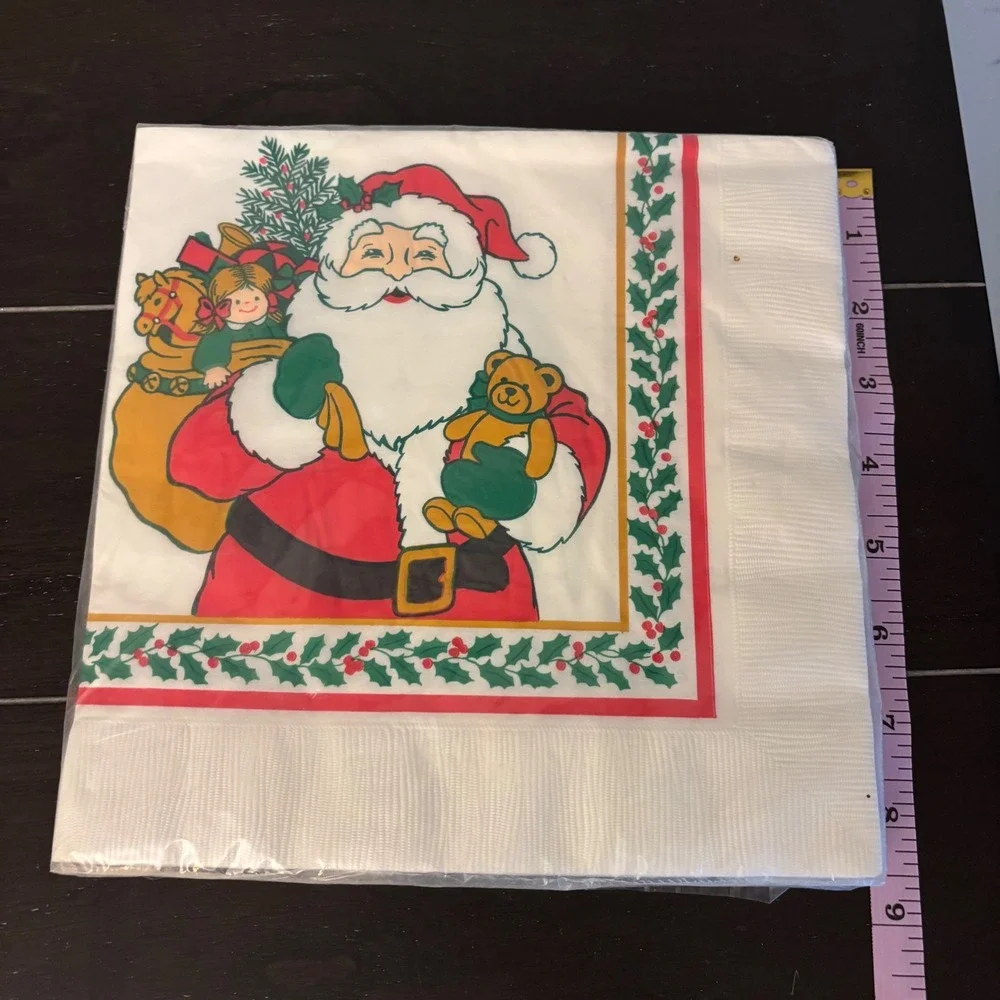 Vintage Hallmark Christmas Santa‎ Claus Napkins | 16 Count 3-Ply Sealed USA Made